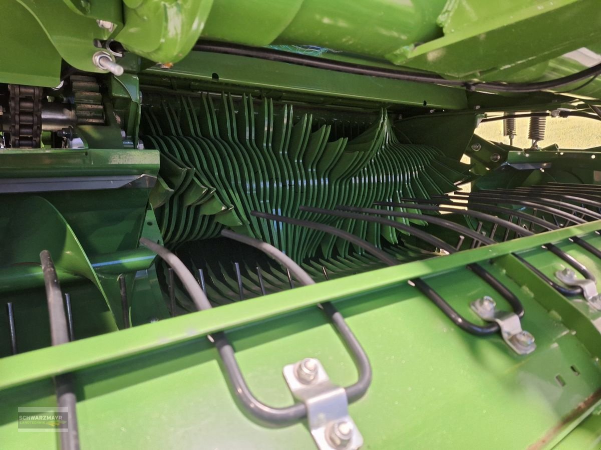 Rundballenpresse des Typs Krone Comprima V 150 XC PLUS, Neumaschine in Gampern (Bild 8)