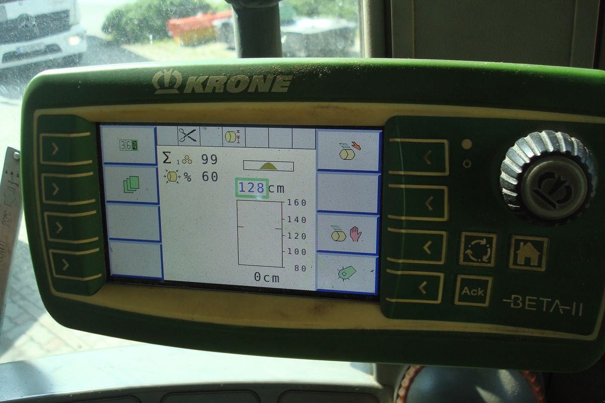 Rundballenpresse of the type Krone Comprima V 150 XC X-treme, Gebrauchtmaschine in Judenburg (Picture 9)