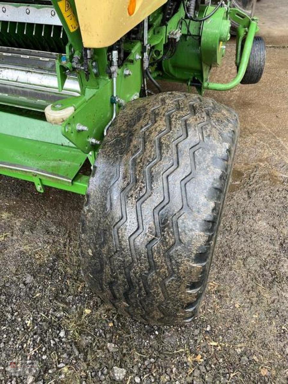 Rundballenpresse of the type Krone COMPRIMA V 150 XC X-TREME, Gebrauchtmaschine in Gottenheim (Picture 7)