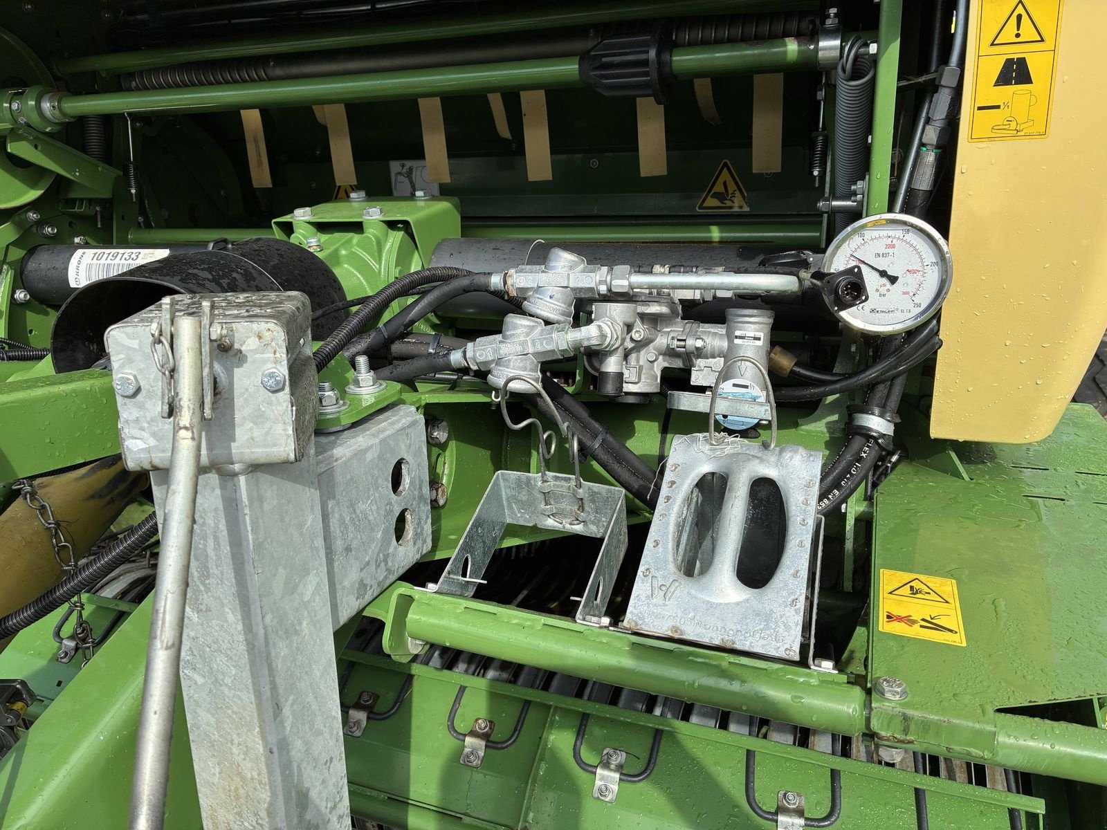 Rundballenpresse del tipo Krone Comprima V 150 XC X-treme, Gebrauchtmaschine en Villach (Imagen 9)