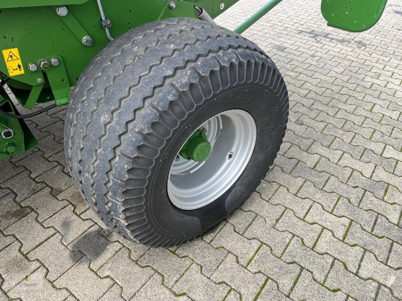 Rundballenpresse typu Krone Comprima V 150 XC XTREME, Gebrauchtmaschine w Neuhof - Dorfborn (Zdjęcie 9)