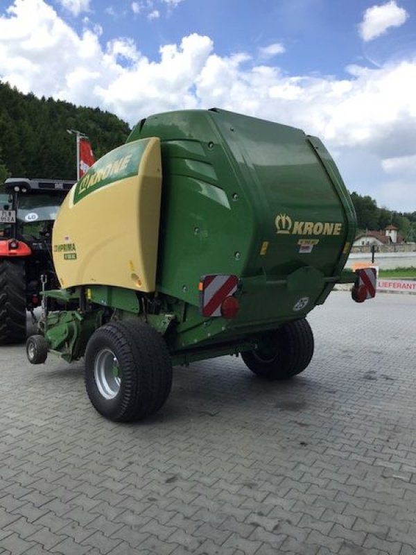 Rundballenpresse Türe ait Krone Comprima   V 150 XC, Gebrauchtmaschine içinde Stössing (resim 2)