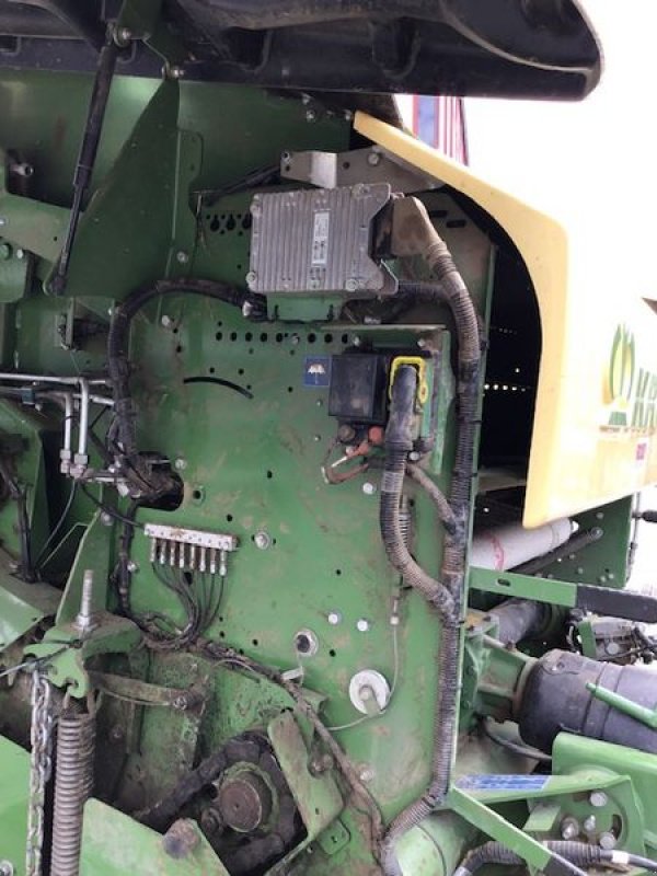 Rundballenpresse Türe ait Krone Comprima   V 150 XC, Gebrauchtmaschine içinde Stössing (resim 13)