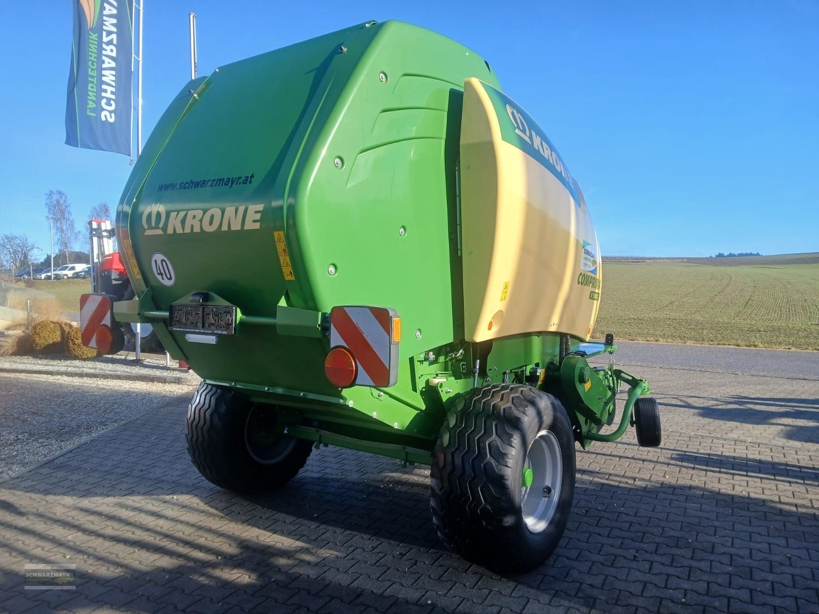 Rundballenpresse des Typs Krone Comprima V 150 XC, Gebrauchtmaschine in Aurolzmünster (Bild 4)