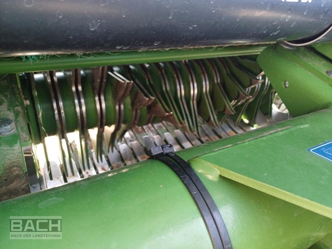 Rundballenpresse типа Krone COMPRIMA V 150 XC, Gebrauchtmaschine в Boxberg-Seehof (Фотография 8)