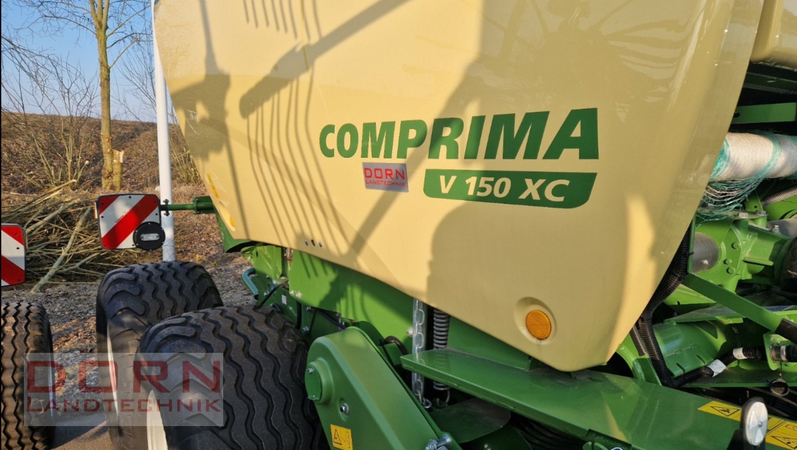 Rundballenpresse типа Krone Comprima V 150 XC, Neumaschine в Bruckberg (Фотография 4)