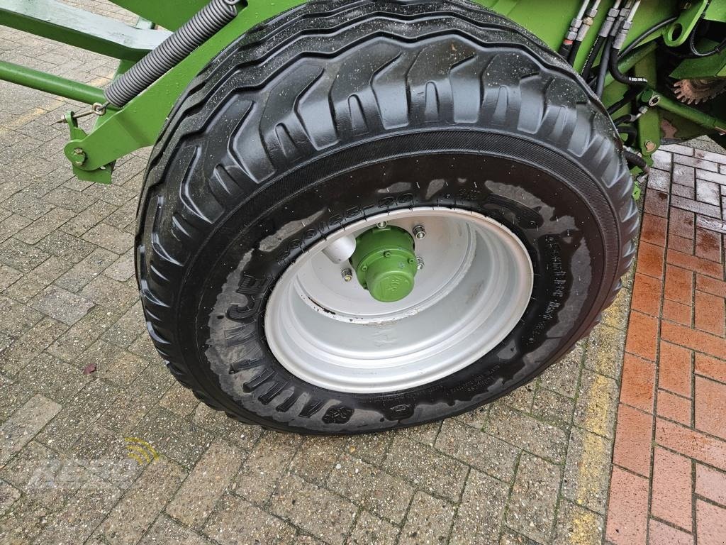 Rundballenpresse типа Krone Comprima V 150 XC, Gebrauchtmaschine в Visbek/Rechterfeld (Фотография 7)