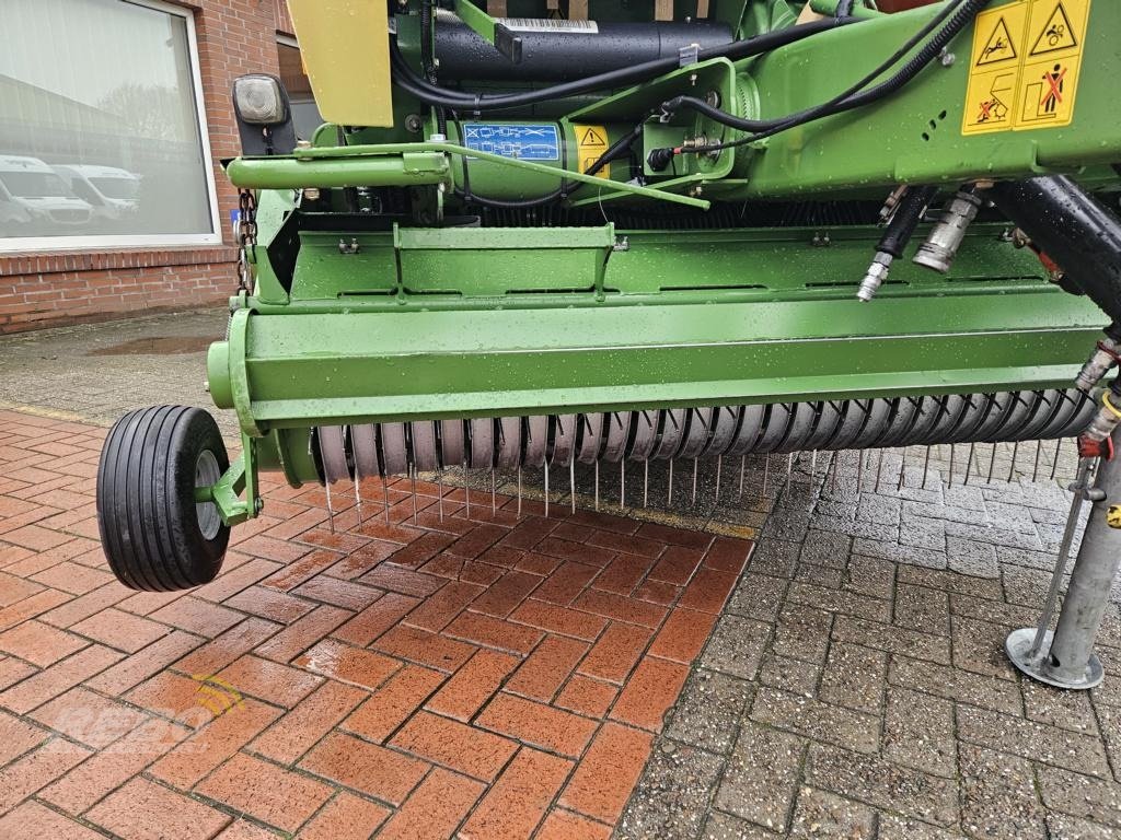 Rundballenpresse типа Krone Comprima V 150 XC, Gebrauchtmaschine в Visbek/Rechterfeld (Фотография 9)
