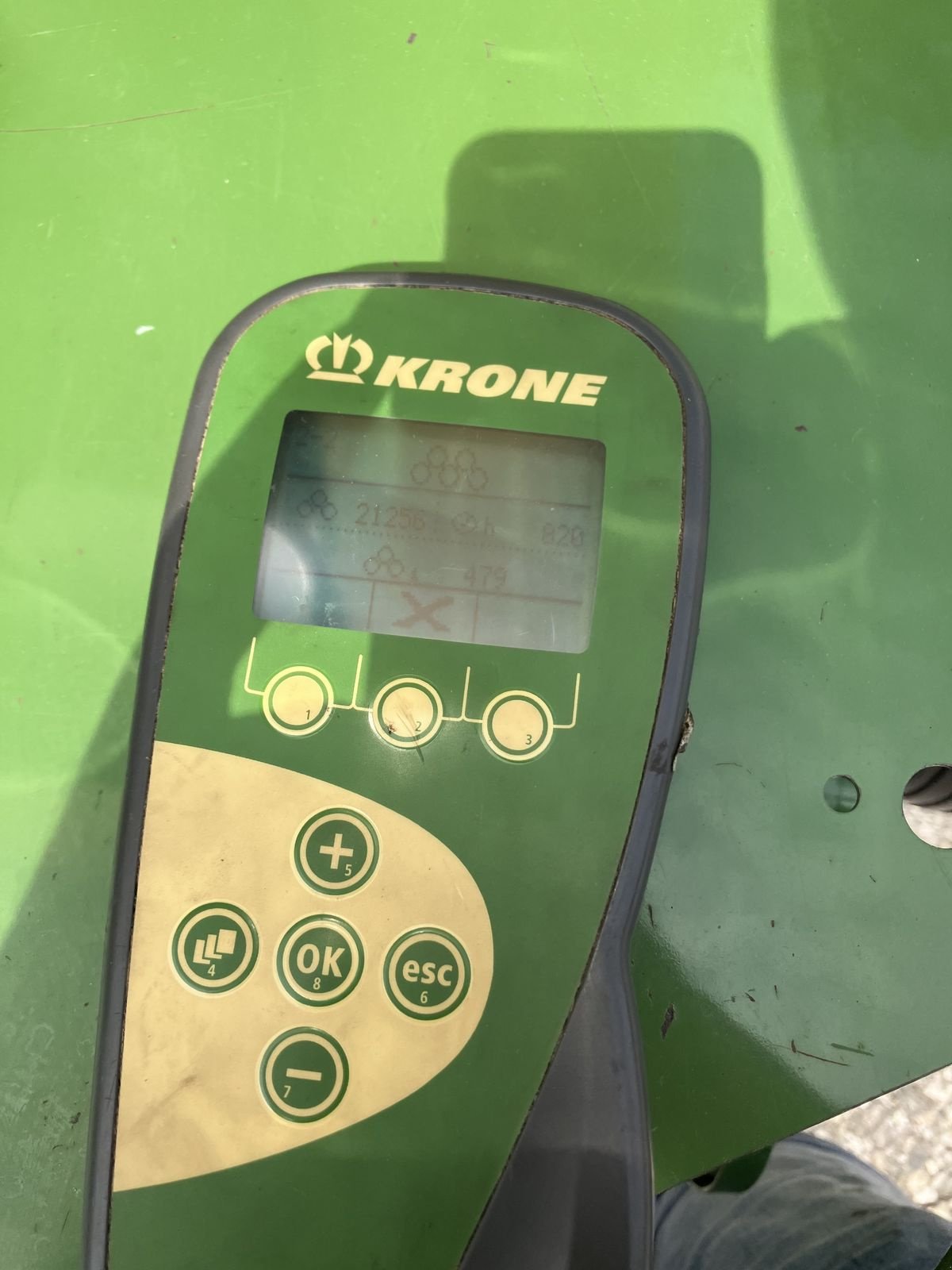 Rundballenpresse of the type Krone Comprima V 150 XC, Gebrauchtmaschine in Villach (Picture 10)