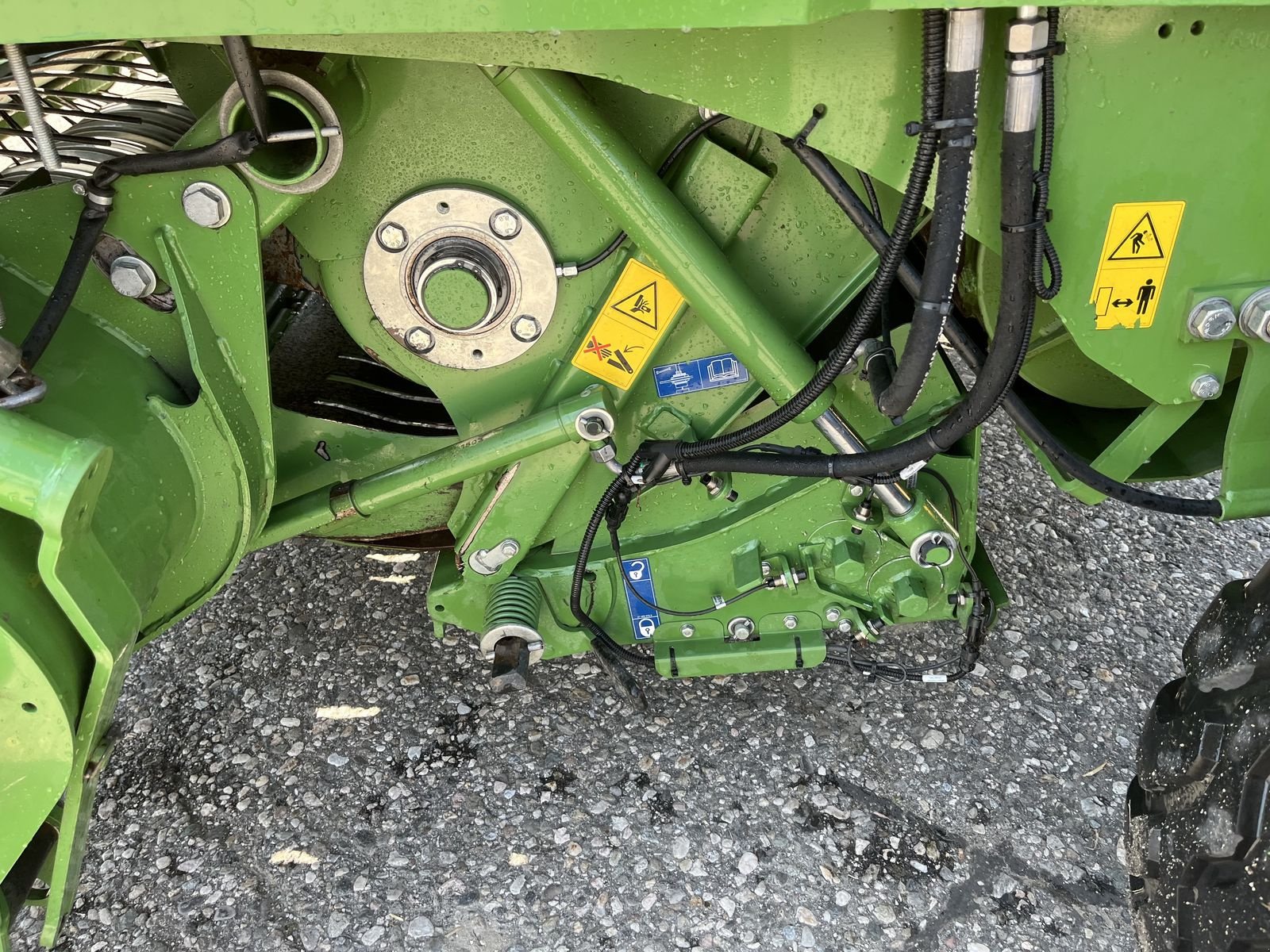 Rundballenpresse типа Krone Comprima   V 150 XC, Gebrauchtmaschine в Villach (Фотография 11)