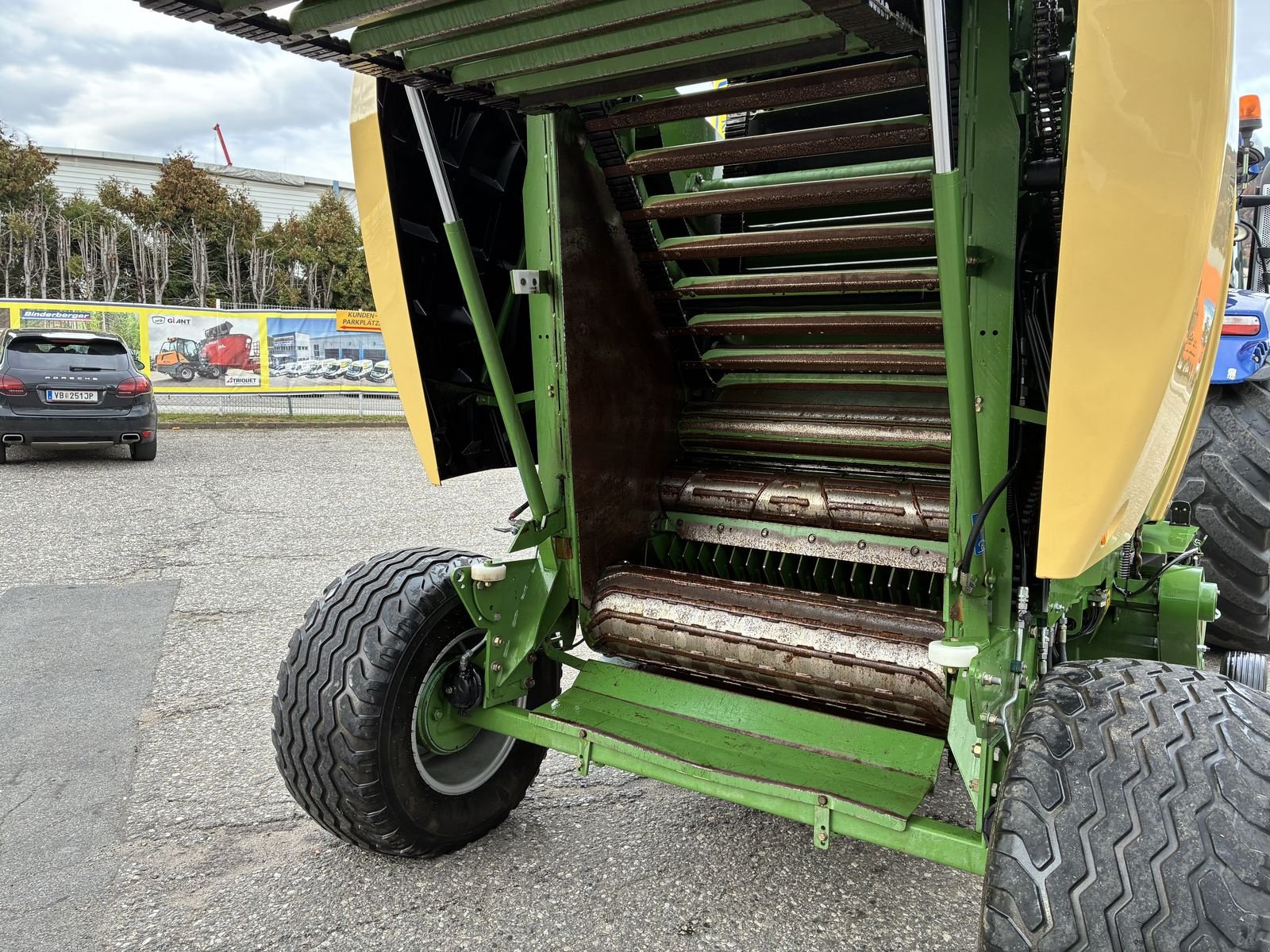 Rundballenpresse typu Krone Comprima V 150 XC, Gebrauchtmaschine v Villach (Obrázek 11)