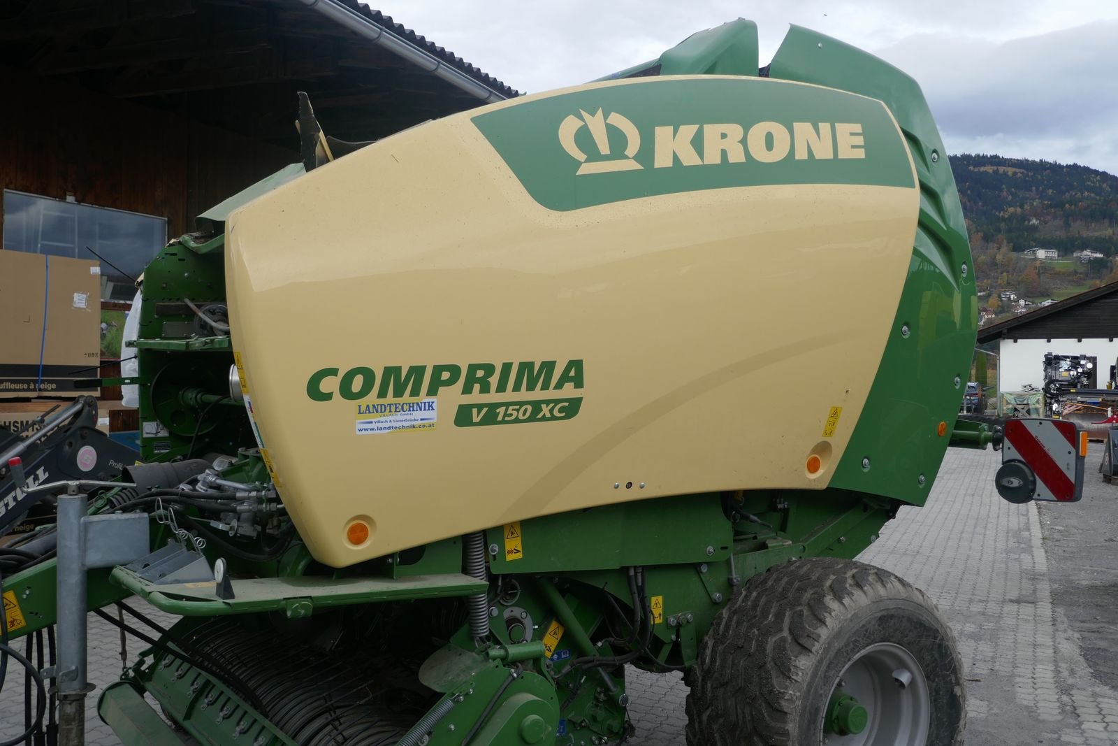 Rundballenpresse типа Krone Comprima V 150 XC, Gebrauchtmaschine в Villach (Фотография 18)