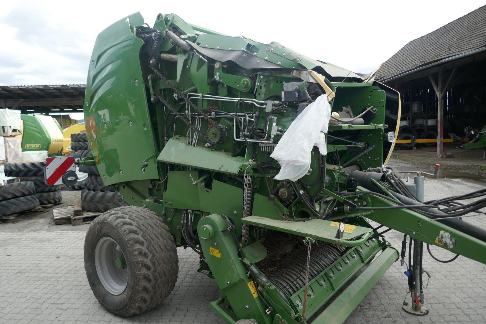 Rundballenpresse za tip Krone Comprima V 150 XC, Gebrauchtmaschine u Villach (Slika 1)