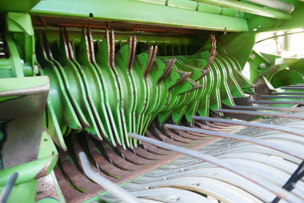 Rundballenpresse tipa Krone Comprima V 150 XC, Gebrauchtmaschine u Villach (Slika 7)