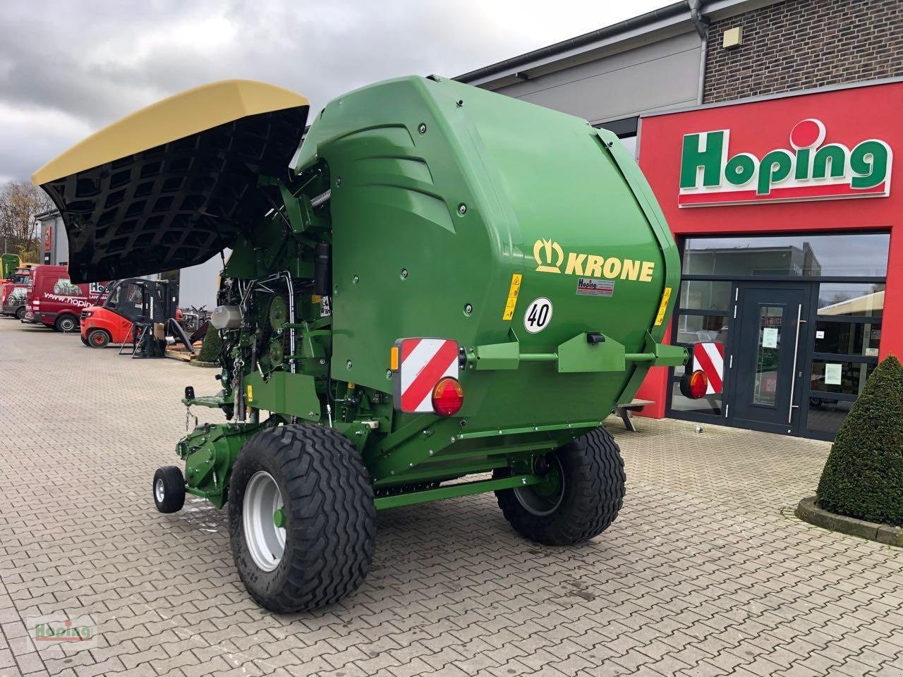 Rundballenpresse типа Krone Comprima V 150 XC, Gebrauchtmaschine в Bakum (Фотография 8)