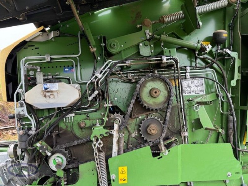 Rundballenpresse des Typs Krone Comprima V 150 XC, Gebrauchtmaschine in Münzkirchen (Bild 16)