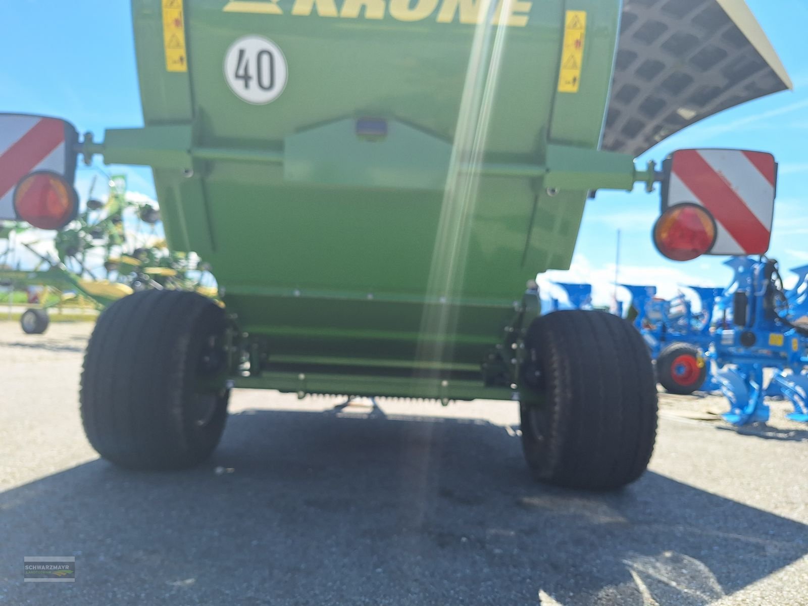 Rundballenpresse des Typs Krone Comprima V 150 XC, Neumaschine in Gampern (Bild 12)