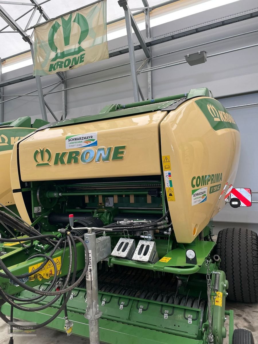 Rundballenpresse des Typs Krone Comprima V 1500 XC 17 Messer, Gebrauchtmaschine in Aurolzmünster (Bild 1)