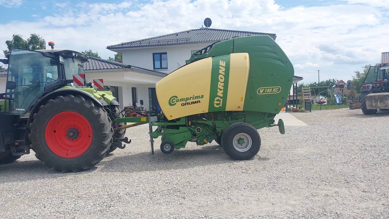 Rundballenpresse of the type Krone Comprima V 180 CV, Gebrauchtmaschine in Aichach (Picture 2)