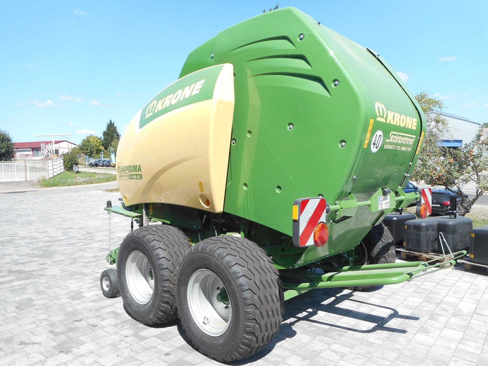 Rundballenpresse of the type Krone Comprima V 180 XC, Neumaschine in Wörnitz (Picture 3)