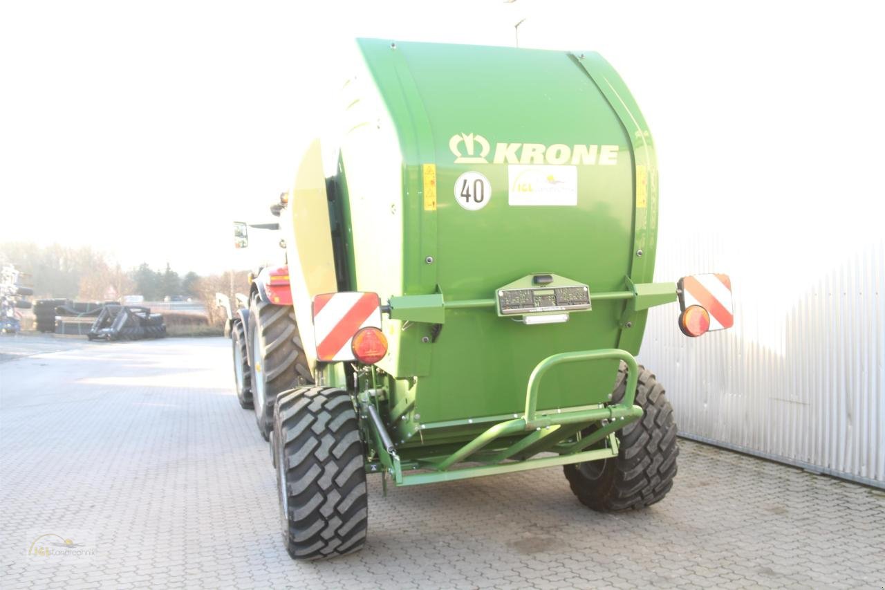 Rundballenpresse des Typs Krone Comprima V 180 XC, Neumaschine in Pfreimd (Bild 1)