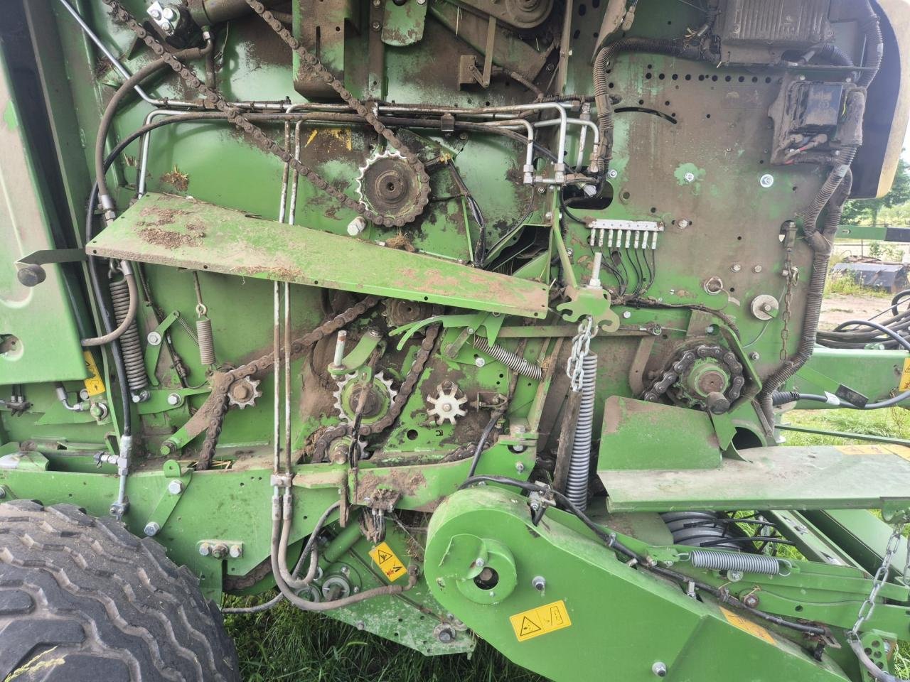 Rundballenpresse типа Krone Comprima V 180 XC, Gebrauchtmaschine в Könnern (Фотография 11)