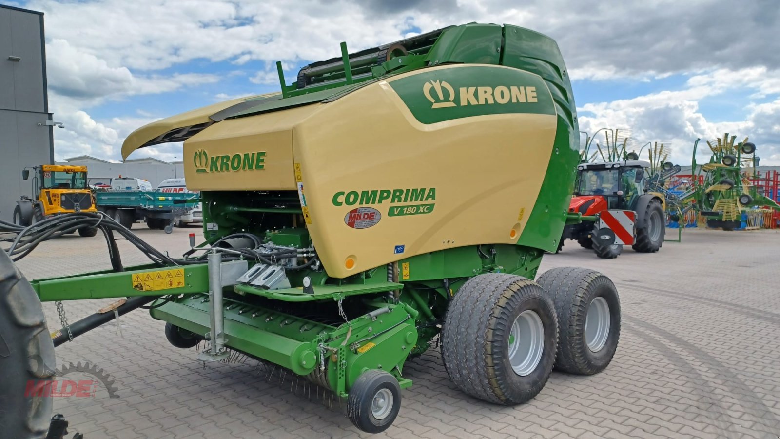 Rundballenpresse tip Krone Comprima V 180 XC, Gebrauchtmaschine in Creußen (Poză 5)