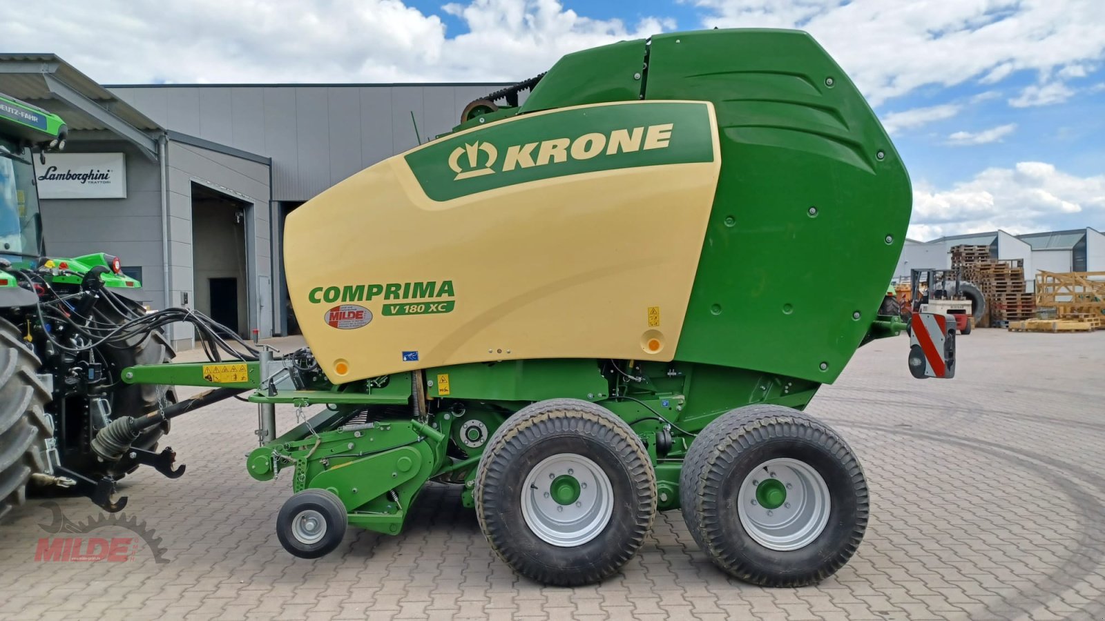 Rundballenpresse tip Krone Comprima V 180 XC, Gebrauchtmaschine in Creußen (Poză 7)