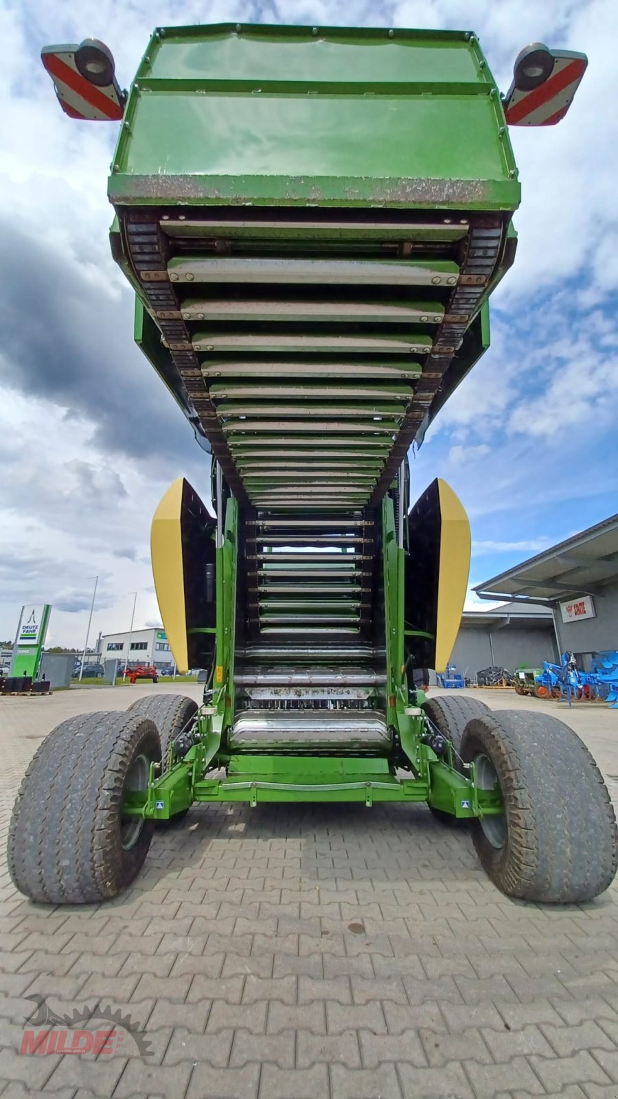 Rundballenpresse tip Krone Comprima V 180 XC, Gebrauchtmaschine in Creußen (Poză 9)