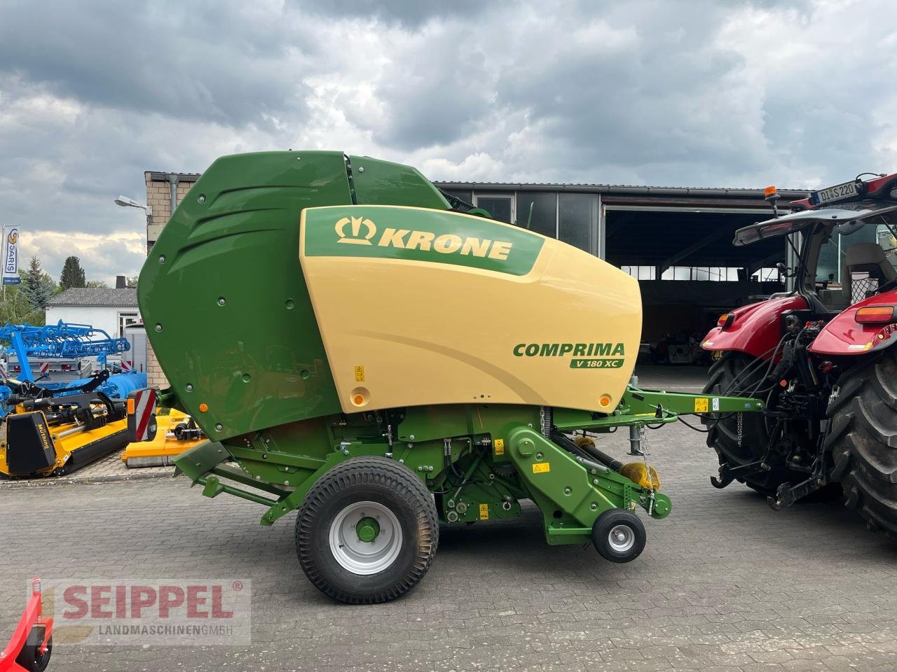 Rundballenpresse des Typs Krone COMPRIMA V 180 XC, Neumaschine in Groß-Umstadt (Bild 4)