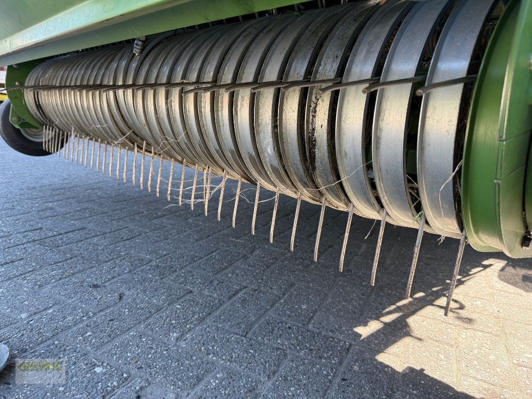 Rundballenpresse типа Krone Comprima V 180 XC, Gebrauchtmaschine в Ahaus (Фотография 7)