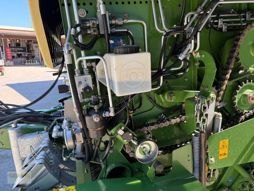 Rundballenpresse типа Krone Comprima V 180 XC, Gebrauchtmaschine в Ahaus (Фотография 13)