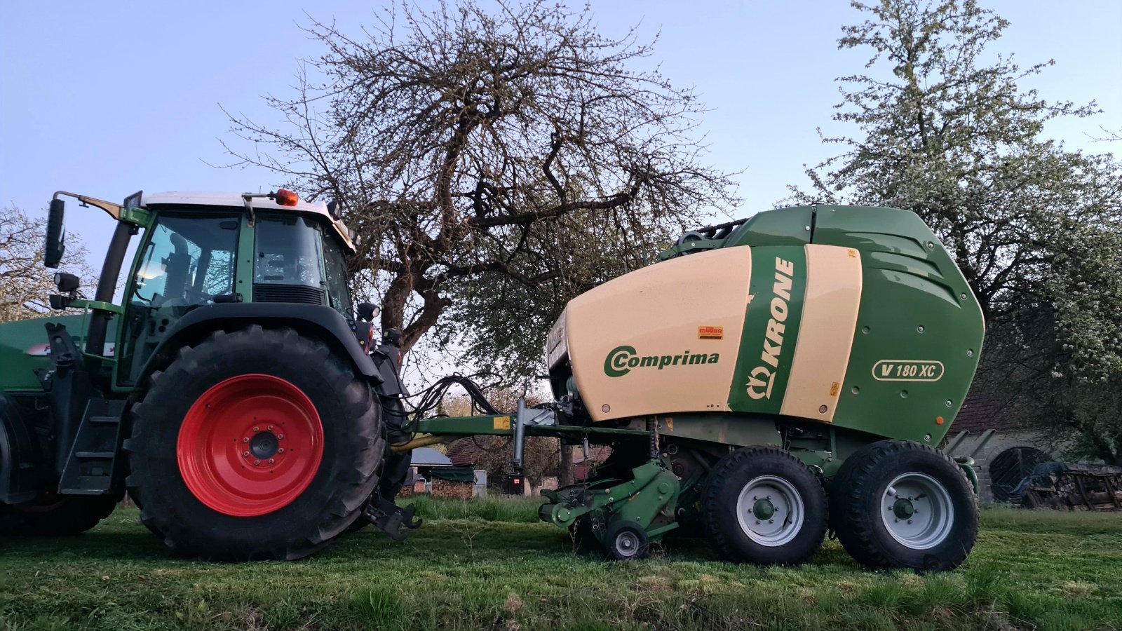 Rundballenpresse a típus Krone Comprima V 180 XC, Gebrauchtmaschine ekkor: Lichtenfels (Kép 1)