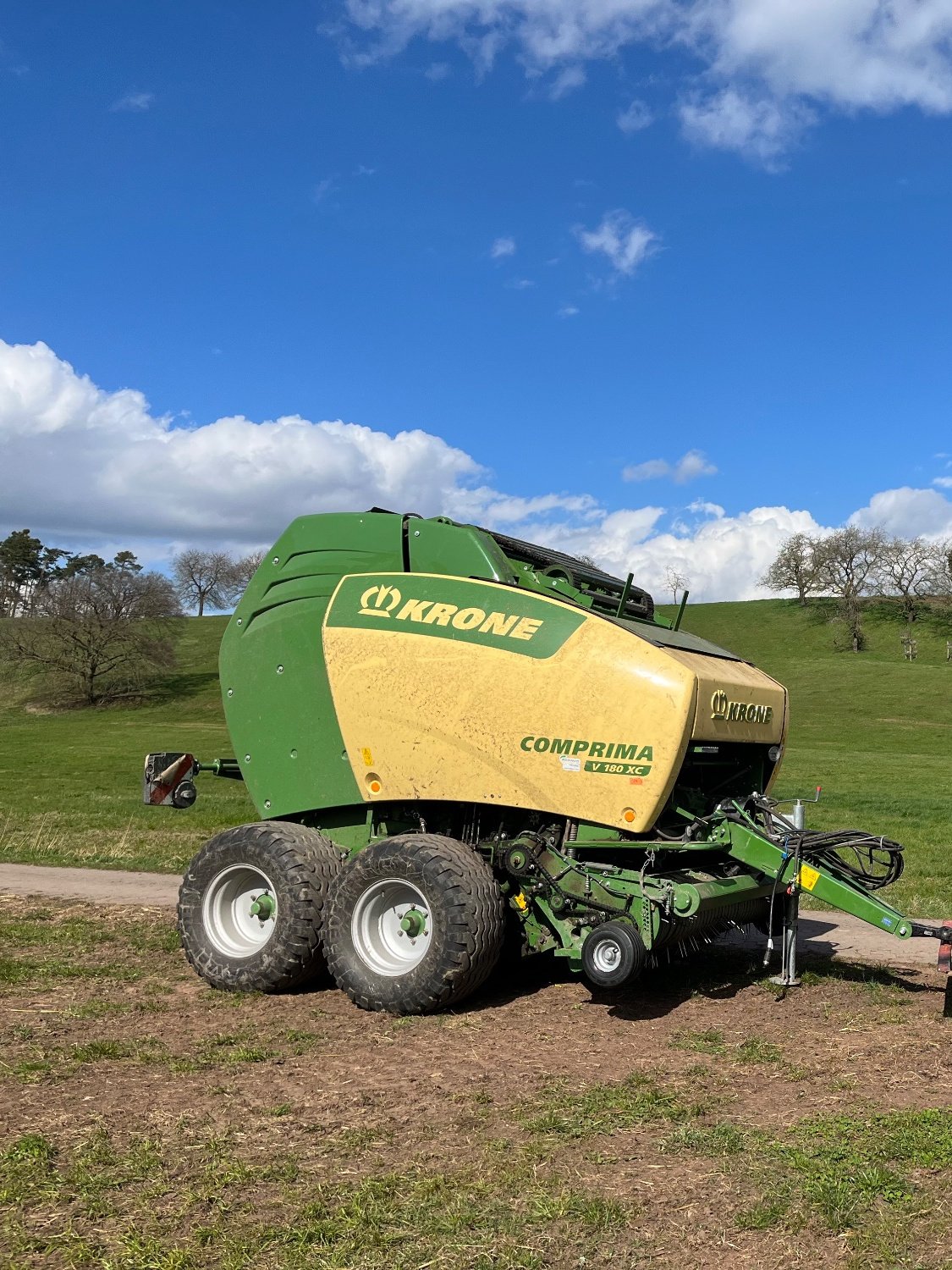 Rundballenpresse от тип Krone Comprima V 180 XC, Gebrauchtmaschine в Markt Erlbach (Снимка 1)