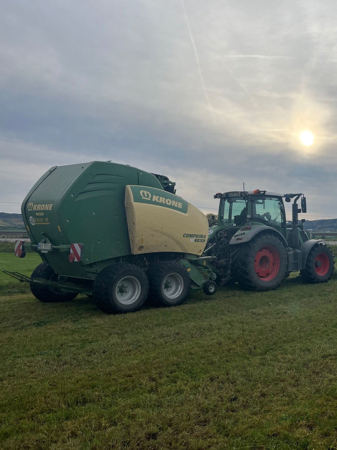 Rundballenpresse от тип Krone Comprima V 180 XC, Gebrauchtmaschine в Markt Erlbach (Снимка 3)