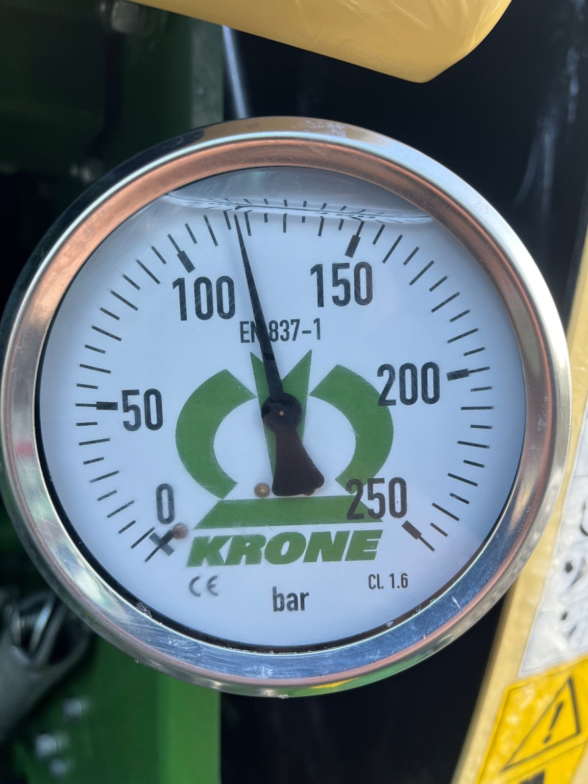 Rundballenpresse от тип Krone Comprima V 180 XC, Gebrauchtmaschine в Markt Erlbach (Снимка 4)