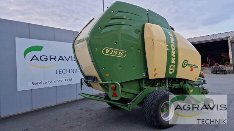 Rundballenpresse типа Krone COMPRIMA V 210 XC, Gebrauchtmaschine в Melle-Wellingholzhausen (Фотография 2)