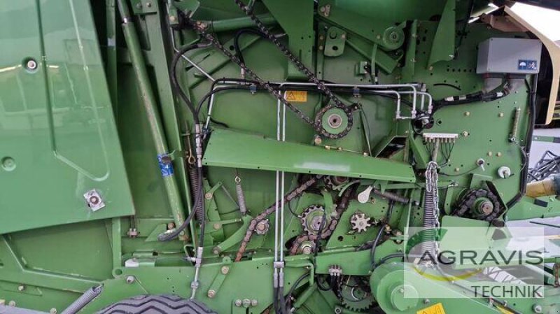 Rundballenpresse типа Krone COMPRIMA V 210 XC, Gebrauchtmaschine в Melle-Wellingholzhausen (Фотография 11)