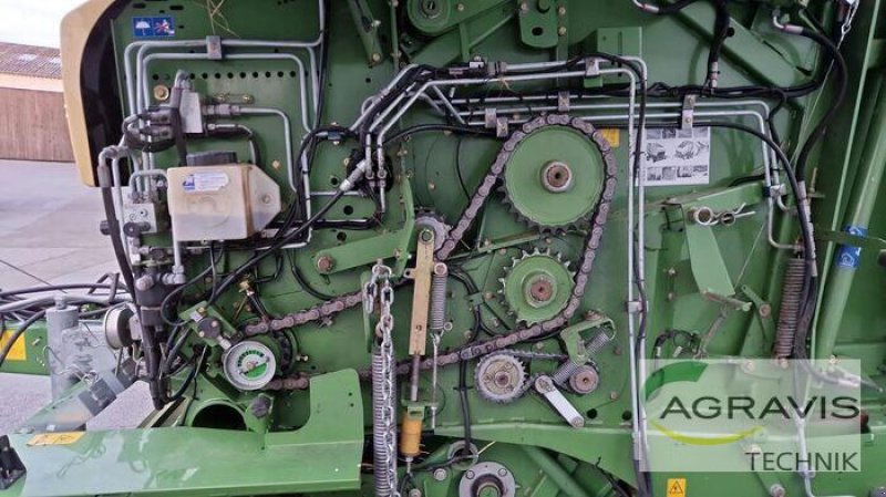 Rundballenpresse типа Krone COMPRIMA V 210 XC, Gebrauchtmaschine в Melle-Wellingholzhausen (Фотография 5)