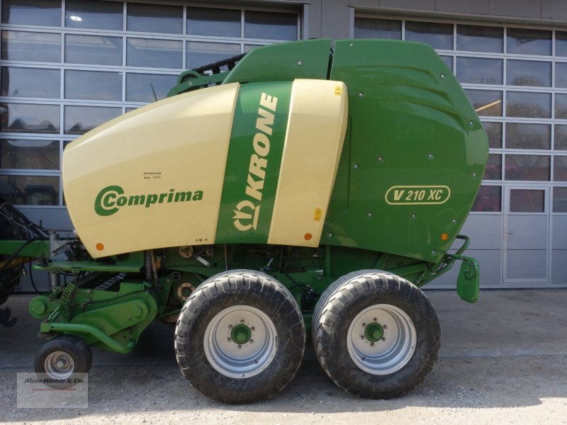 Rundballenpresse of the type Krone Comprima V 210 XC, Gebrauchtmaschine in Tapfheim