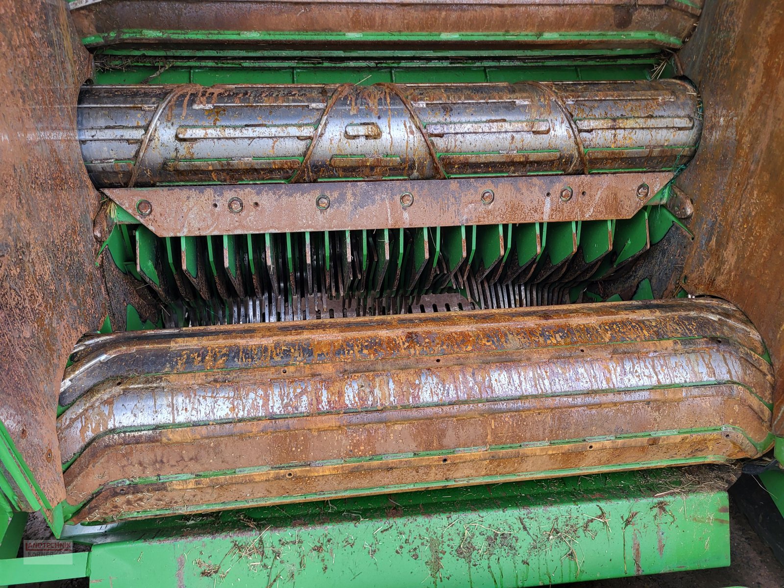 Rundballenpresse типа Krone Comprima V 210 XC, Gebrauchtmaschine в Kirkel-Altstadt (Фотография 21)