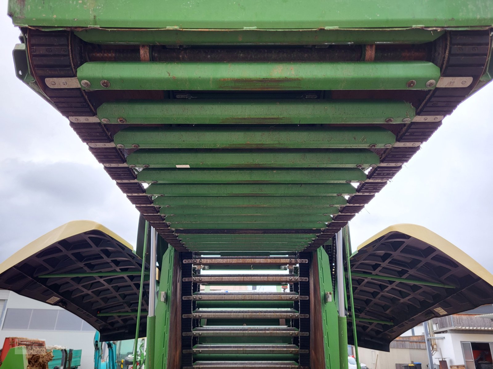 Rundballenpresse типа Krone Comprima V 210 XC, Gebrauchtmaschine в Kirkel-Altstadt (Фотография 23)