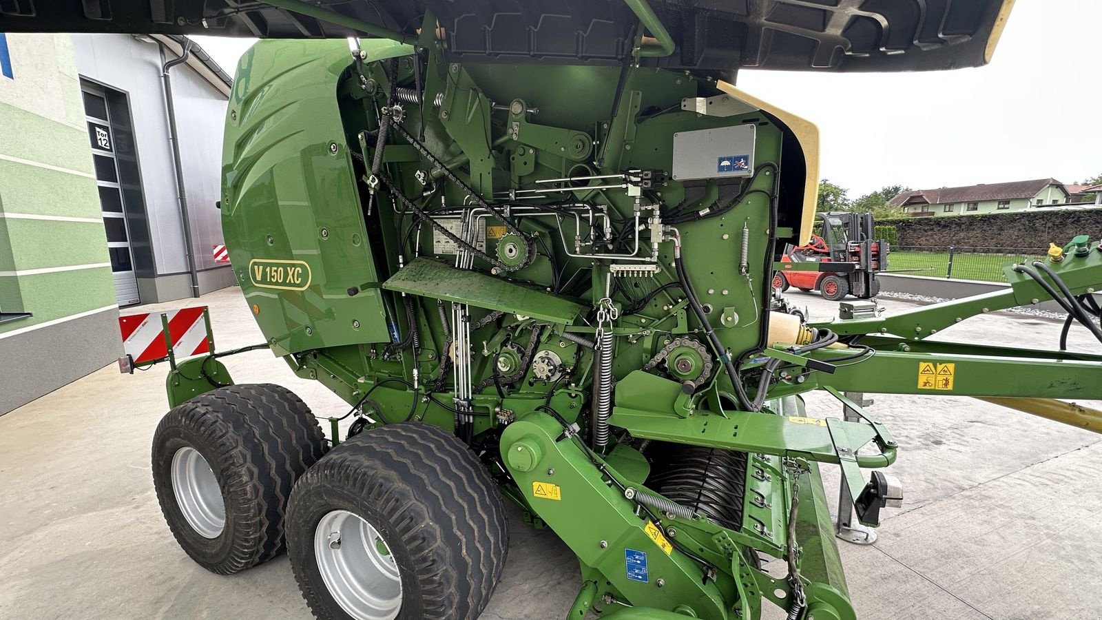 Rundballenpresse des Typs Krone Comprima V150 XC X-treme, Gebrauchtmaschine in Hürm (Bild 10)