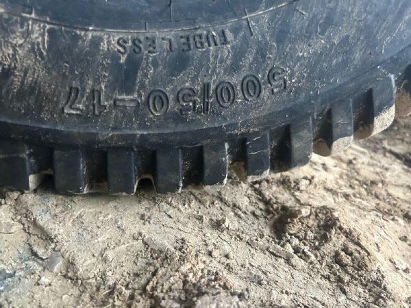 Rundballenpresse типа Krone comprima v150, Gebrauchtmaschine в NANTEY (Фотография 5)