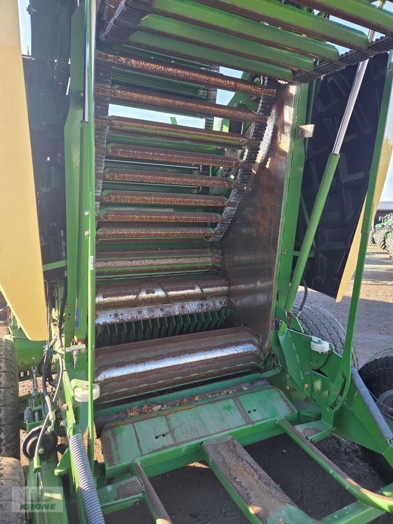 Rundballenpresse типа Krone Comprima V180 XC, Gebrauchtmaschine в Barsinghausen OT Groß Munzel (Фотография 6)
