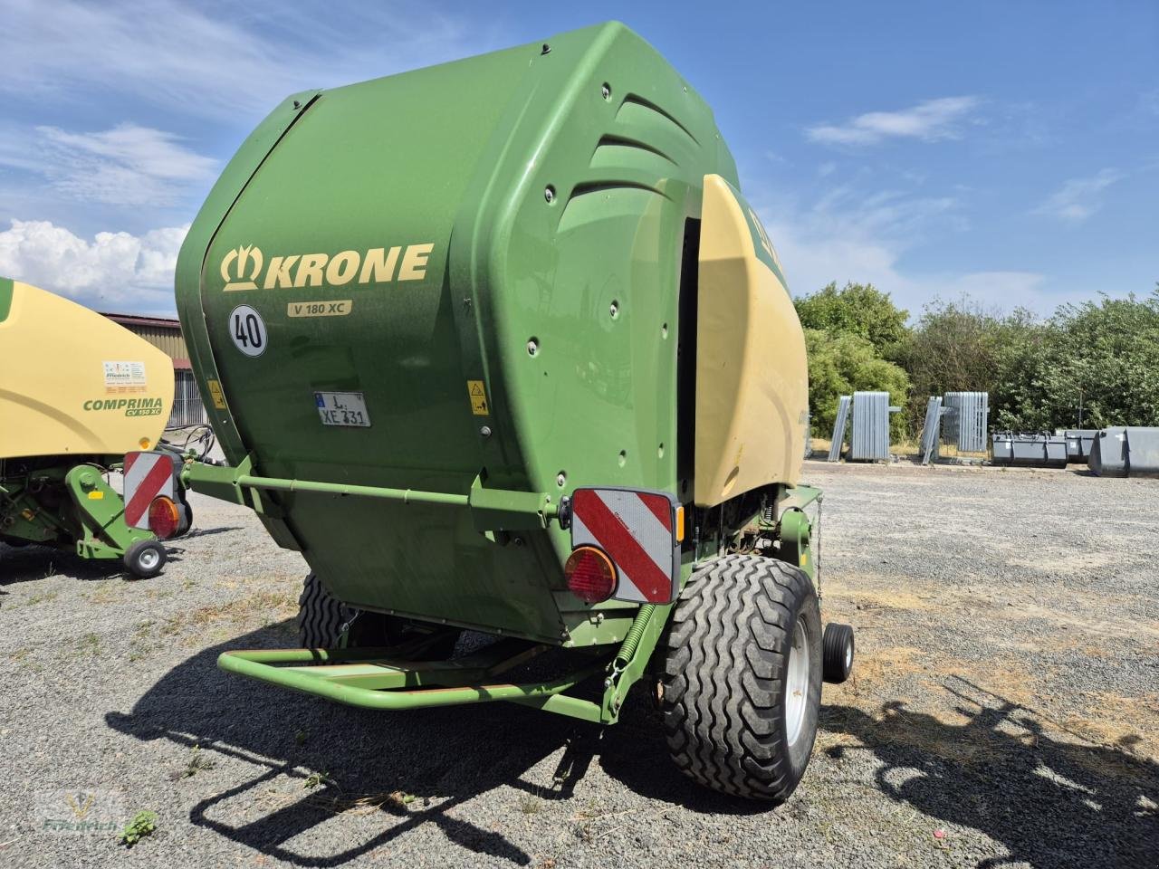 Rundballenpresse типа Krone Comprima V180 XC, Gebrauchtmaschine в Bad Lausick (Фотография 4)