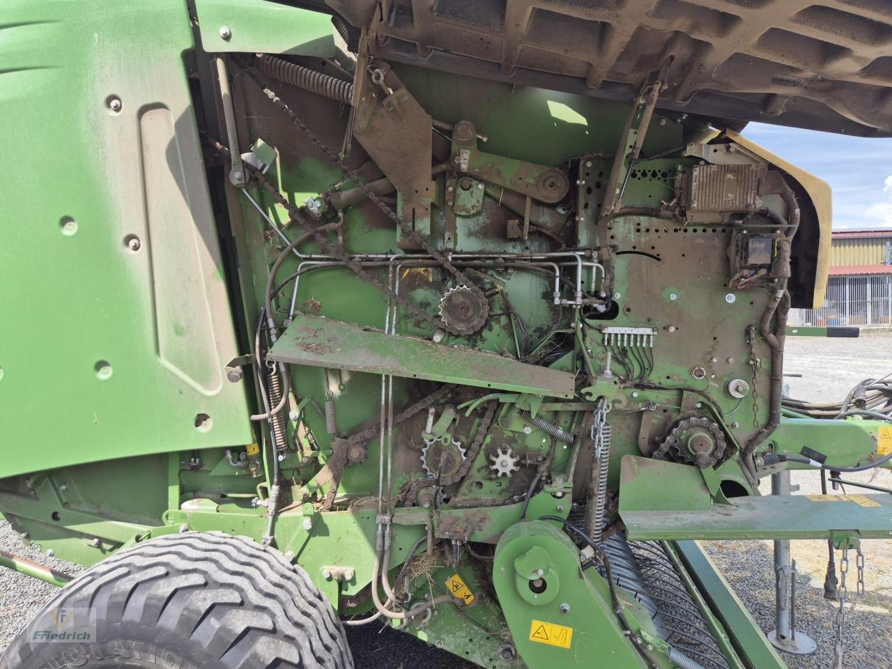 Rundballenpresse типа Krone Comprima V180 XC, Gebrauchtmaschine в Bad Lausick (Фотография 5)