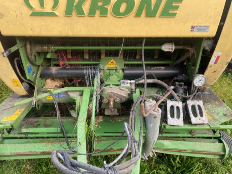 Rundballenpresse des Typs Krone CV150 XC, Gebrauchtmaschine in Hemmet (Bild 1)
