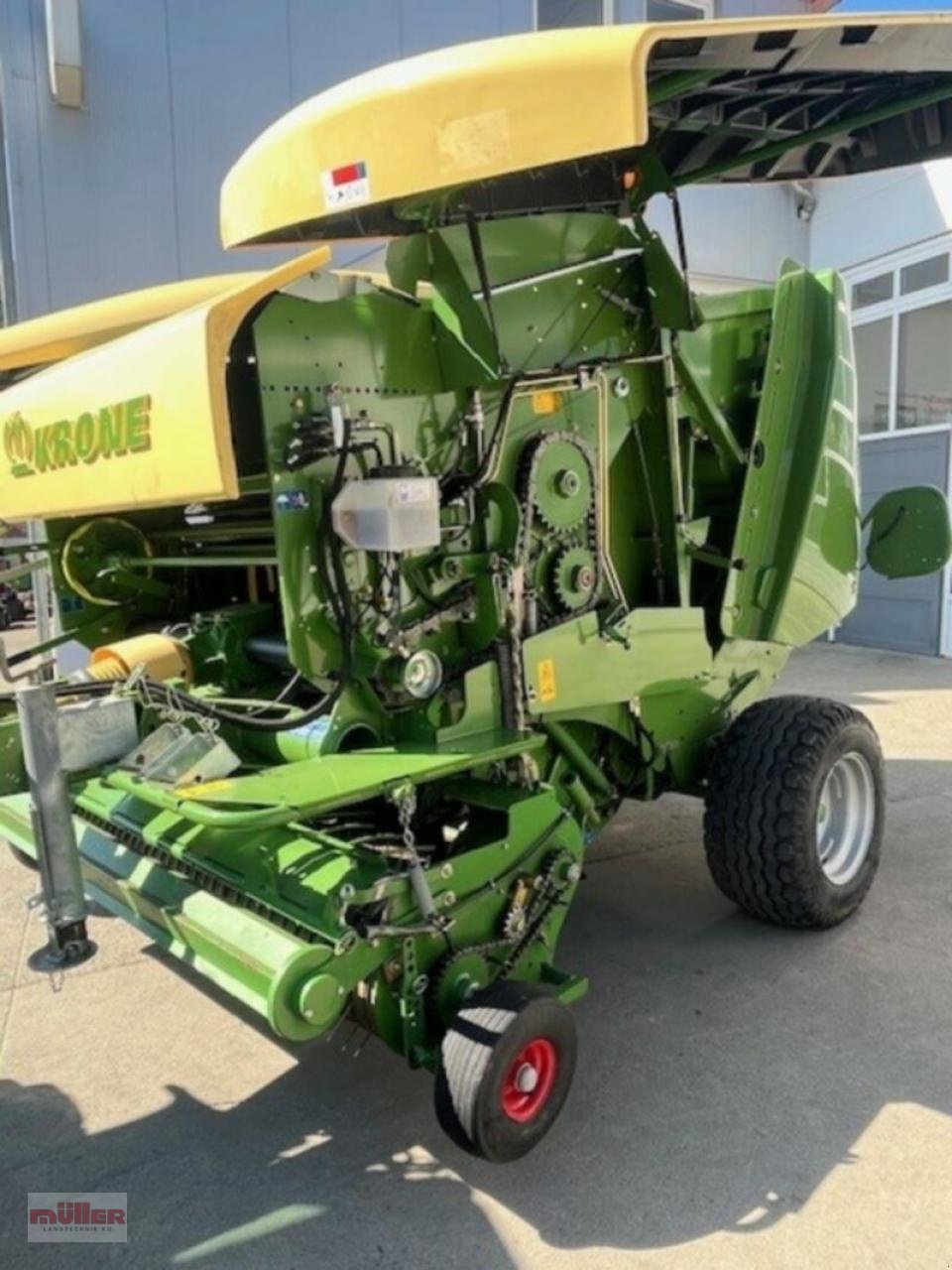 Rundballenpresse типа Krone F 125 XC, Gebrauchtmaschine в Holzhausen (Фотография 10)