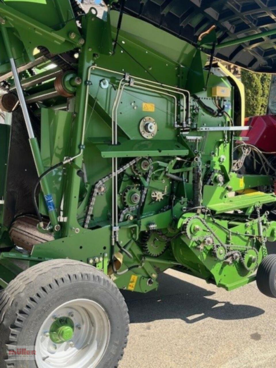 Rundballenpresse типа Krone F 125 XC, Gebrauchtmaschine в Holzhausen (Фотография 12)